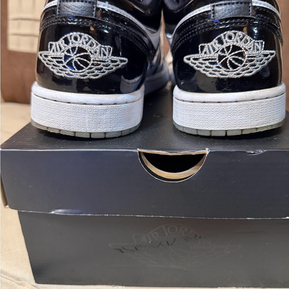 Jordan Black and White Sneakers with Blue Accent - Picture 3 of 6